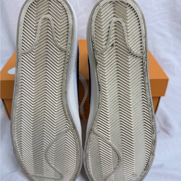 Women’s Nike Blazer Mid '77 in White/Black-Sail - Picture 3 of 5